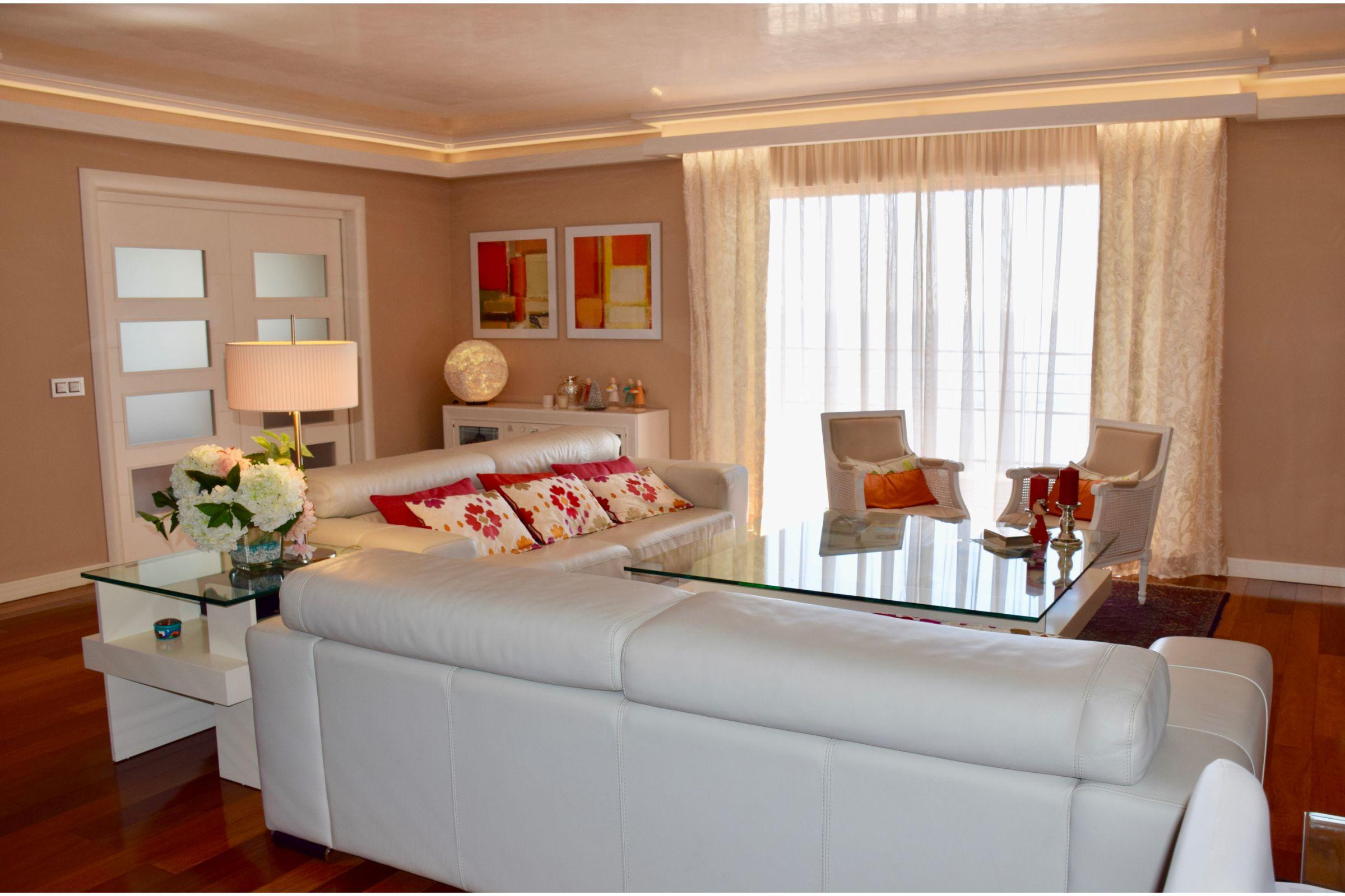 Vincci Seleccion Aleysa Hotel Benalmadena Bagian luar foto A living room