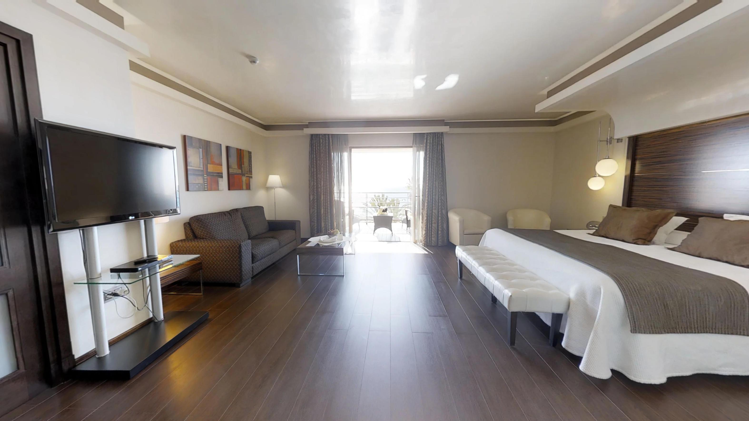 Vincci Seleccion Aleysa Hotel Benalmadena Bagian luar foto A room at the hotel