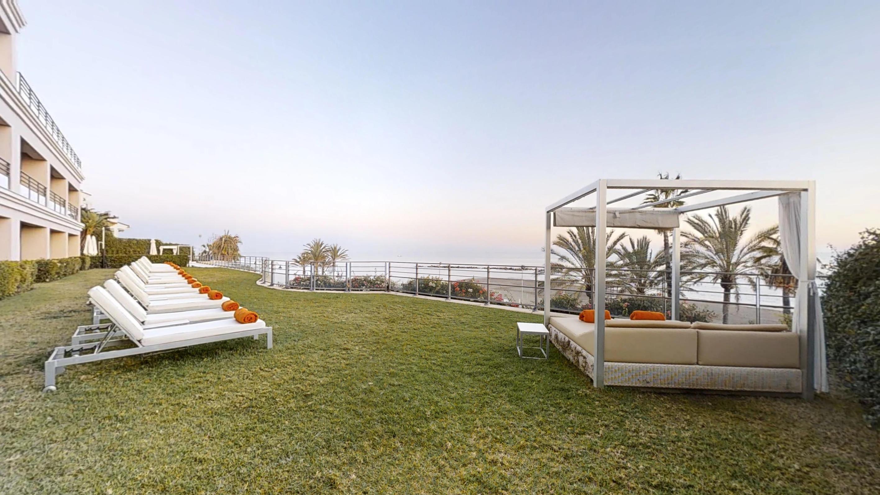 Vincci Seleccion Aleysa Hotel Benalmadena Bagian luar foto The Beach at The Oberoi, Mumbai
